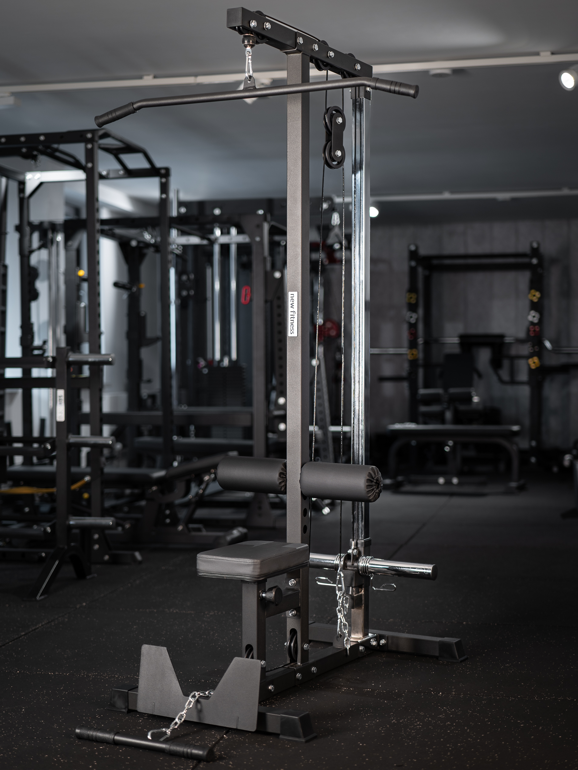 Latzugstation newfitness® FOX LINE LAT944, Höhe 192 cm