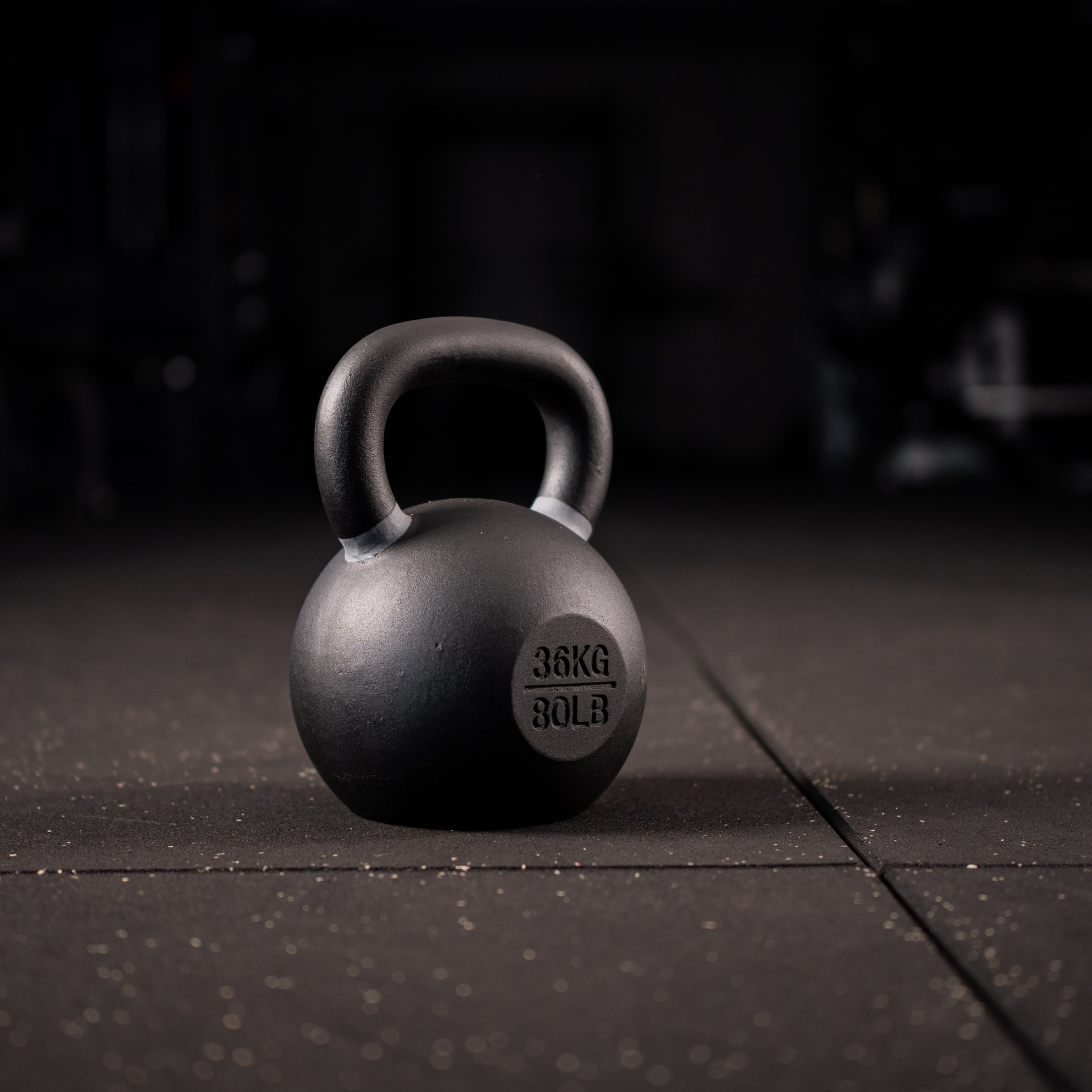 Black Kettlebell SQMIZE® BFK36 farbcodiert, 36 kg, grau