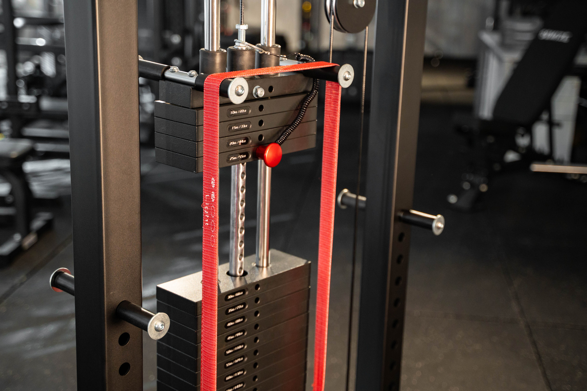 Latzugstation SQMIZE® PREMIUM BISON LAT-S1400