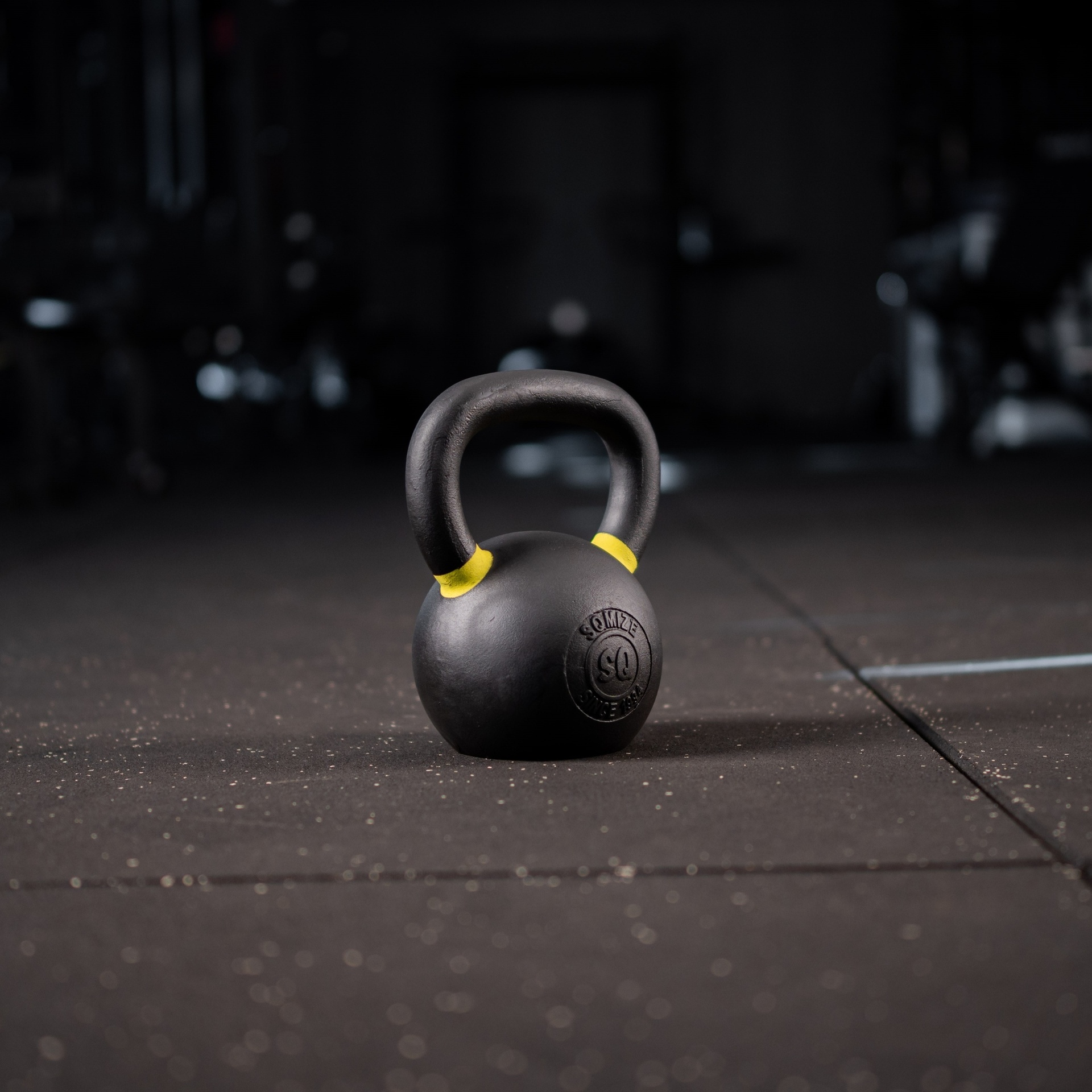 Black Kettlebell SQMIZE® BFK16 farbcodiert, 16 kg, gelb