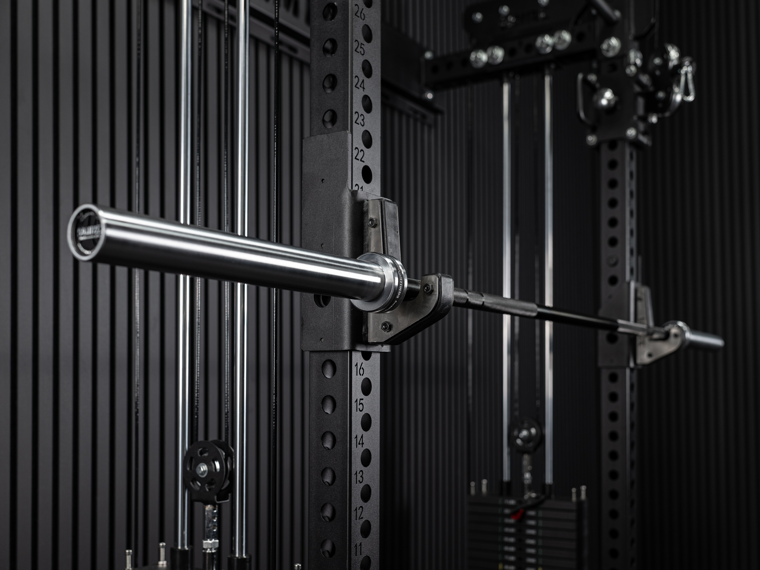 Bison Bar - 20kg Crosslifting® SQMIZE® ELITE CLUB OB86CRm-D Titanium Black