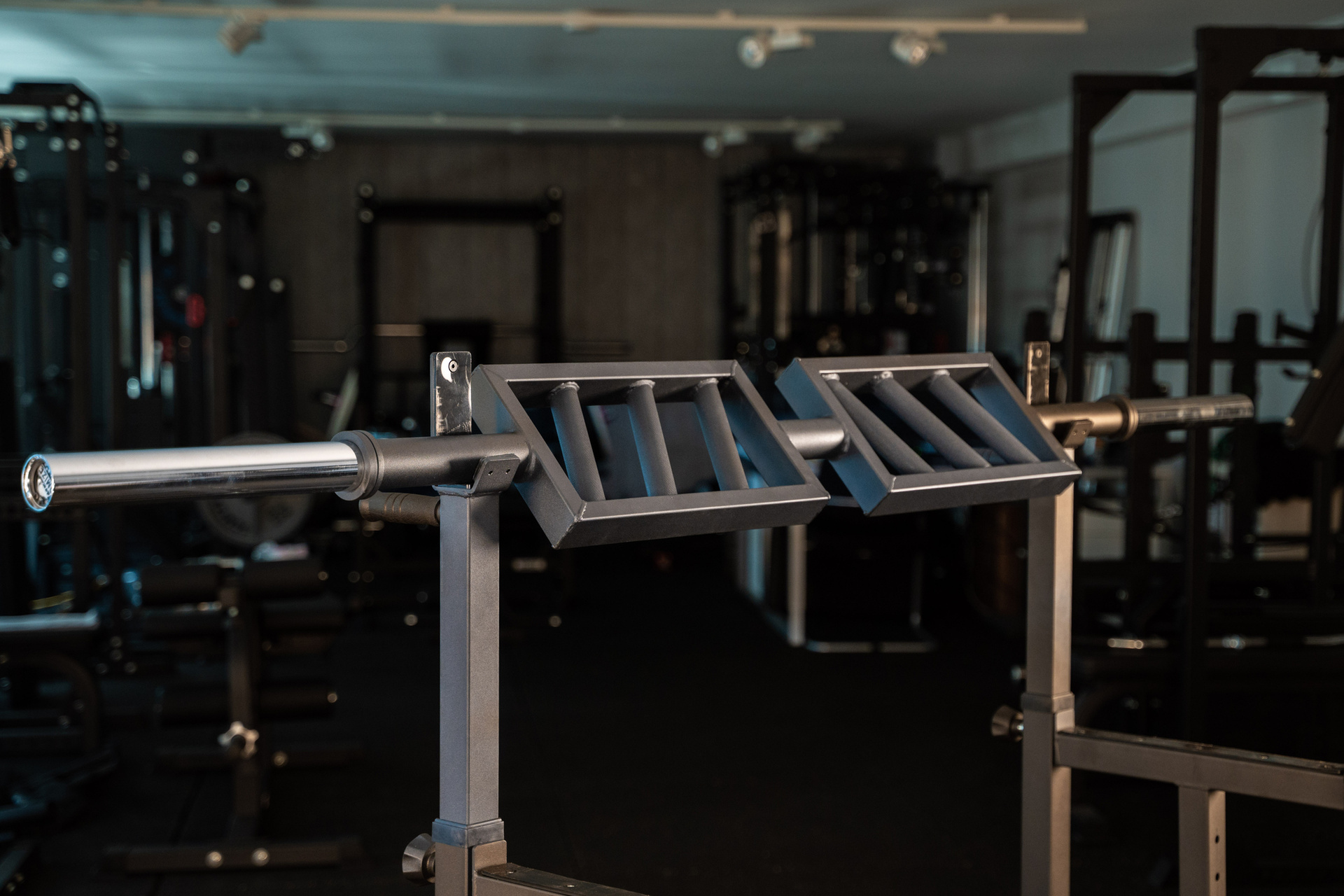 Rackable Olympia Football Bar SQMIZE® OB83 SWB-F MULTIGRIP